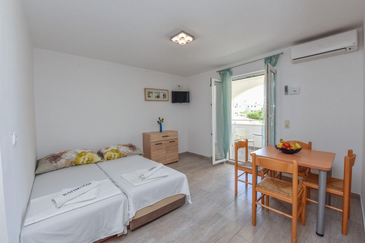 Apartments Mark - 200 M From Sea 诺瓦利娅 外观 照片